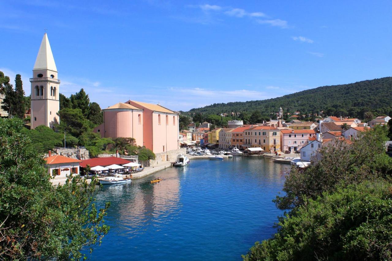 Apartments By The Sea Veli Losinj, Losinj - 8031 المظهر الخارجي الصورة